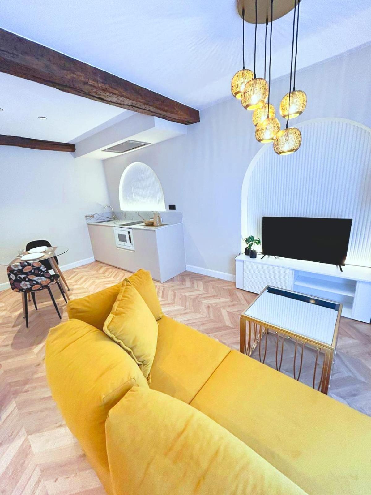 Lemon Suites Santander Ruang foto