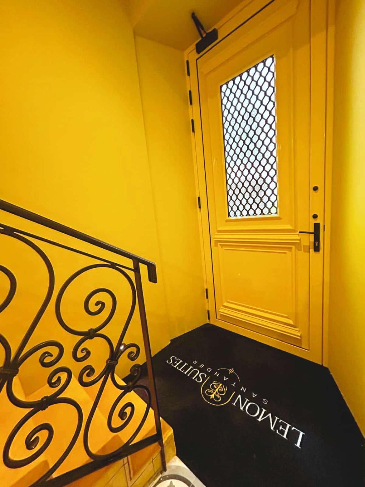 Lemon Suites Santander Bagian luar foto