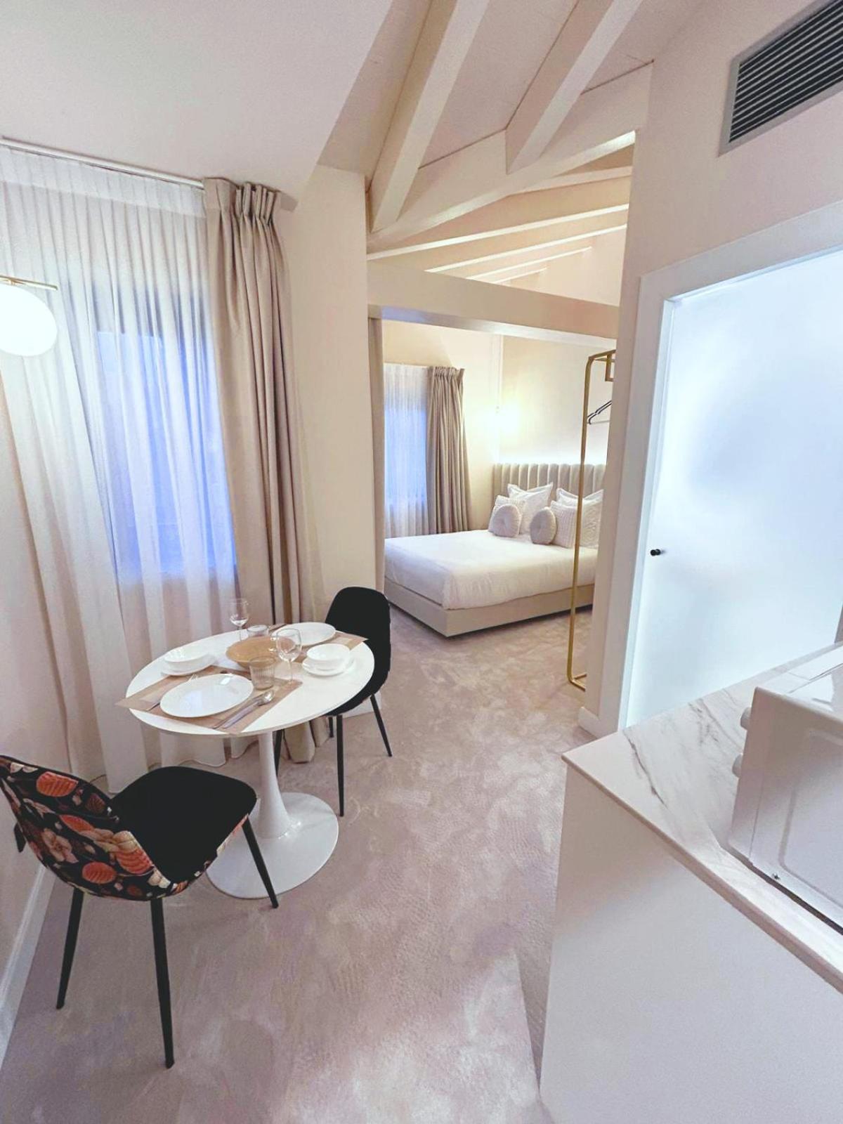 Lemon Suites Santander Bagian luar foto